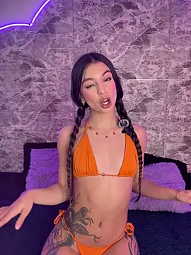 MaryAnneeXOO online show from November 24, 2025, 6:18 pm