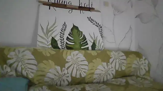 Catty Lady online show from November 16, 2025, 6:13 pm