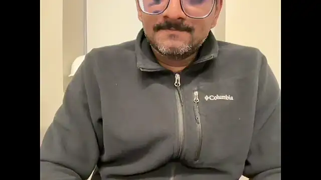 pranastro00 online show from October 9, 2025, 11:08 am