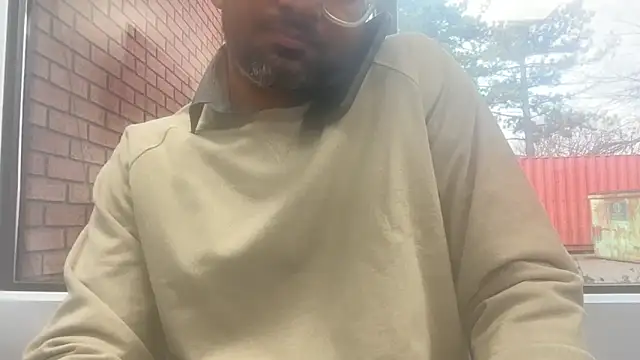 pranastro00 online show from April 17, 2026, 12:41 pm