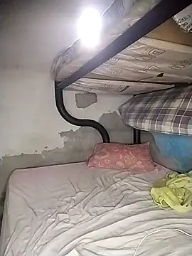 Snapshot of Gabriel_Stone chatting on October 18, 2025, 5:35 pm Gabriel Stone online show from October 18, 2025, 5:35 pm