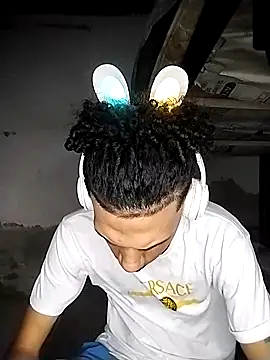 Snapshot of Gabriel_Stone chatting on October 20, 2025, 7:58 pm Gabriel Stone online show from October 20, 2025, 7:58 pm