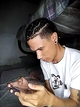 Snapshot of Gabriel_Stone chatting on October 28, 2025, 4:16 am Gabriel Stone online show from October 28, 2025, 4:16 am