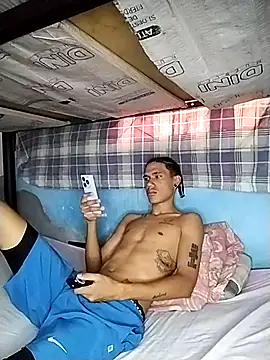 Snapshot of Gabriel_Stone chatting on October 30, 2025, 7:36 pm Gabriel Stone online show from October 30, 2025, 7:36 pm