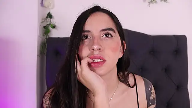 kaylee lee online show from March 31, 2026, 4:02 am