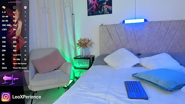 jhosepMoreno online show from October 15, 2025, 1:11 pm