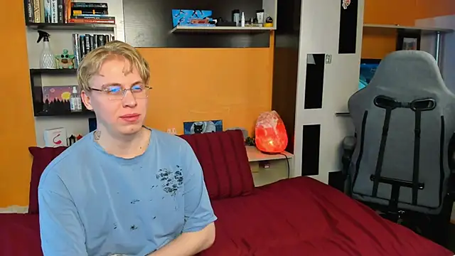 SammySccott online show from April 18, 2026, 10:41 am