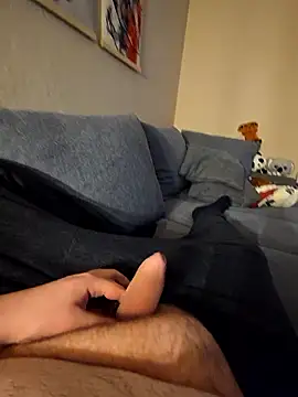 Snapshot of Kuramax4 chatting on January 13, 2026, 10:42 am Kuramax4 online show from January 13, 2026, 10:42 am