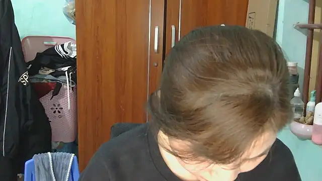 Uhem112 online show from December 3, 2025, 12:58 pm