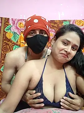 Seducing couple online show from June 16, 2026, 4:37 am