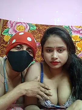 Seducing couple online show from July 1, 2026, 5:20 am