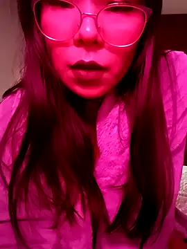 Snapshot of Akanett_cxtt chatting on November 3, 2025, 7:20 am Akanett cxtt online show from November 3, 2025, 7:20 am