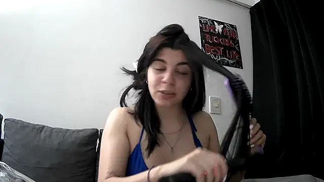 Snapshot of VioletaZein chatting on November 16, 2025, 5:02 am VioletaZein online show from November 16, 2025, 5:02 am