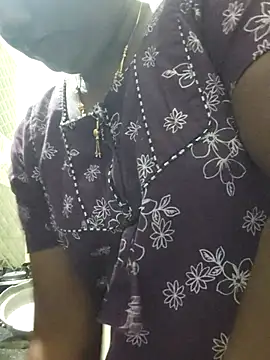 Snapshot of papukurty chatting on April 2, 2026, 1:53 pm papukurty online show from April 2, 2026, 1:53 pm