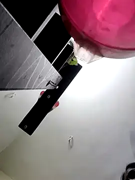 Snapshot of papukurty chatting on April 6, 2026, 5:47 pm papukurty online show from April 6, 2026, 5:47 pm