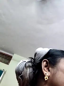 Snapshot of papukurty chatting on April 11, 2026, 4:28 am papukurty online show from April 11, 2026, 4:28 am