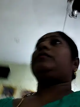 Snapshot of papukurty chatting on April 15, 2026, 12:56 pm papukurty online show from April 15, 2026, 12:56 pm