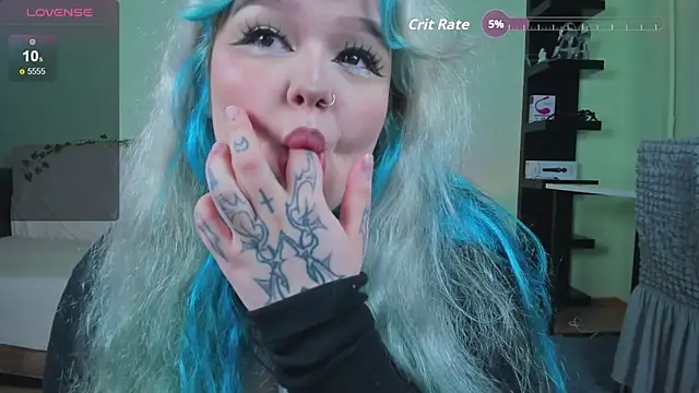 Snapshot of _CandyM1lky_ chatting on October 7, 2025, 7:05 am CandyM1lky online show from October 7, 2025, 7:05 am