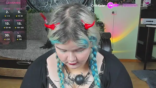 Snapshot of _CandyM1lky_ chatting on October 24, 2025, 6:43 am CandyM1lky online show from October 24, 2025, 6:43 am