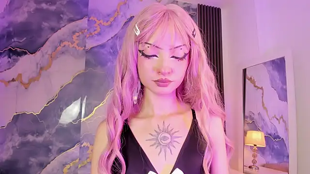 Snapshot of MaddieStark chatting on June 11, 2026, 12:58 pm MaddieStark online show from June 11, 2026, 12:58 pm