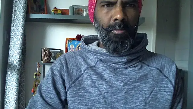 frenchblackc31 online show from December 20, 2025, 9:16 am