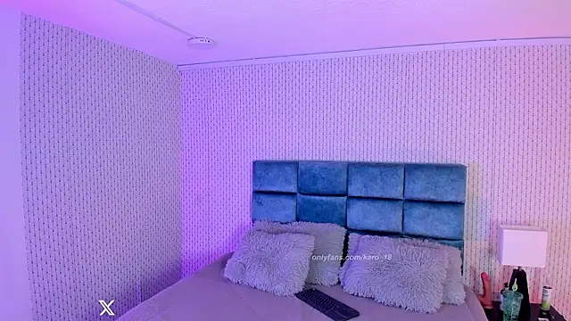 karoliine jones online show from March 14, 2026, 9:31 pm