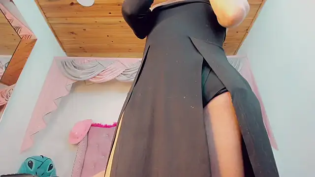  Abby white  online show from September 12, 2025, 9:15 pm