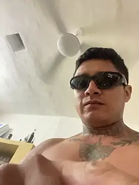 Snapshot of siilvestremx chatting on October 28, 2025, 4:38 am siilvestremx online show from October 28, 2025, 4:38 am