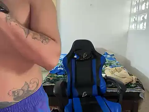 siilvestremx online show from November 23, 2025, 6:19 pm