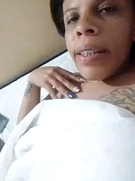 Snapshot of Esperanza_13 chatting on May 29, 2026, 11:36 pm Esperanza 13 online show from May 29, 2026, 11:36 pm