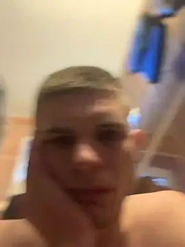 Snapshot of macho1347 chatting on October 20, 2025, 7:20 am macho1347 online show from October 20, 2025, 7:20 am