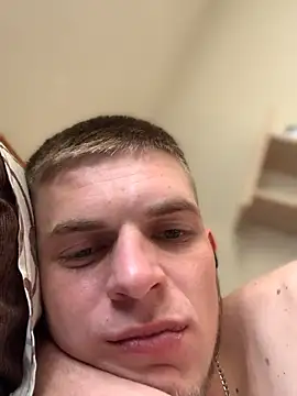 Snapshot of macho1347 chatting on October 26, 2025, 8:20 am macho1347 online show from October 26, 2025, 8:20 am