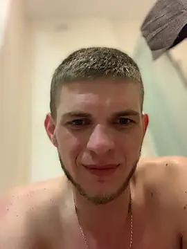 Snapshot of macho1347 chatting on October 31, 2025, 1:39 am macho1347 online show from October 31, 2025, 1:39 am