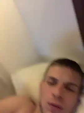 Snapshot of macho1347 chatting on November 4, 2025, 4:22 am macho1347 online show from November 4, 2025, 4:22 am