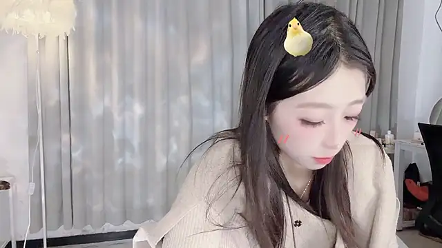 jiangjiang caicai online show from November 6, 2025, 4:02 am