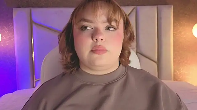 Miiss Bubble online show from October 18, 2025, 7:36 pm