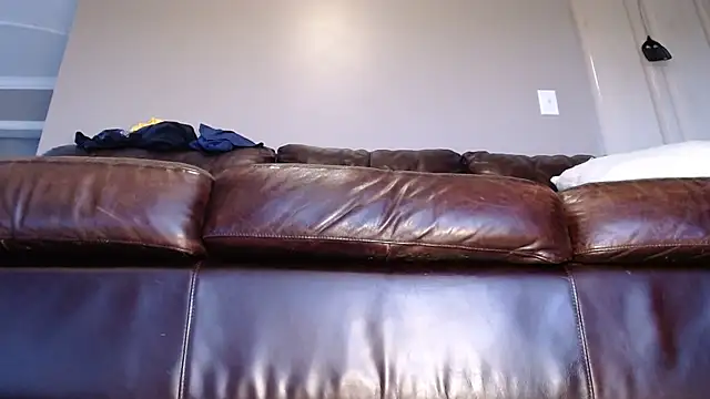 Blueeyedzaya  online show from October 27, 2025, 1:26 pm