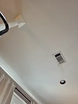 Blueeyedzaya  online show from November 5, 2025, 1:33 pm