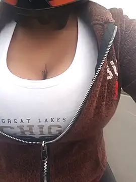 luluboobs9 online show from February 3, 2026, 1:38 pm