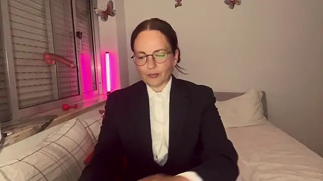 UnderWunder online show from June 26, 2026, 8:35 pm