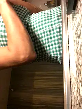 AlevNaz online show from October 22, 2025, 3:56 pm