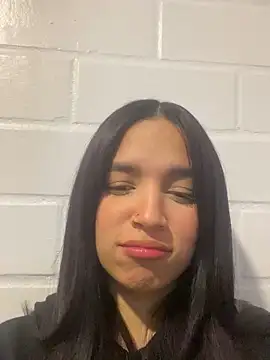 Snapshot of sofia_model chatting on October 23, 2025, 11:03 pm sofia model online show from October 23, 2025, 11:03 pm