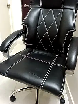 Anushka134 online show from October 20, 2025, 8:04 am