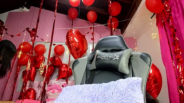 Mindy 19 online show from February 13, 2026, 10:55 am