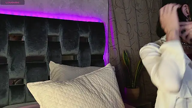 Taurito    online show from October 10, 2025, 4:44 am