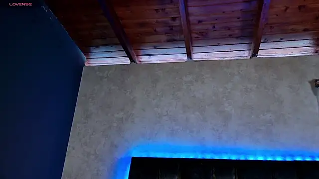 Taurito    online show from November 26, 2025, 9:38 pm