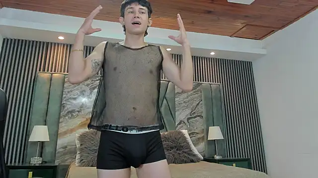 Michael blue online show from September 25, 2025, 12:20 pm