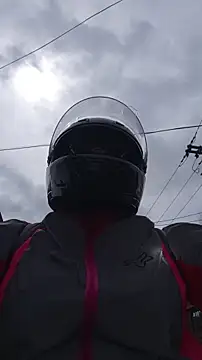 Snapshot of carolinhe_ chatting on November 6, 2025, 6:31 pm carolinhe online show from November 6, 2025, 6:31 pm