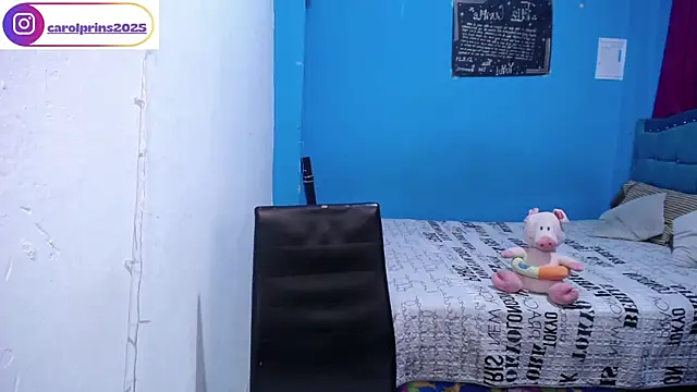 Snapshot of carolinhe_ chatting on March 26, 2026, 10:04 pm carolinhe online show from March 26, 2026, 10:04 pm