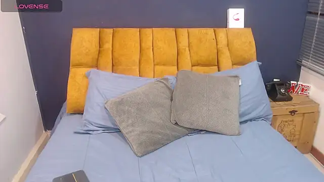 KendraaSimons online show from March 12, 2026, 8:04 pm